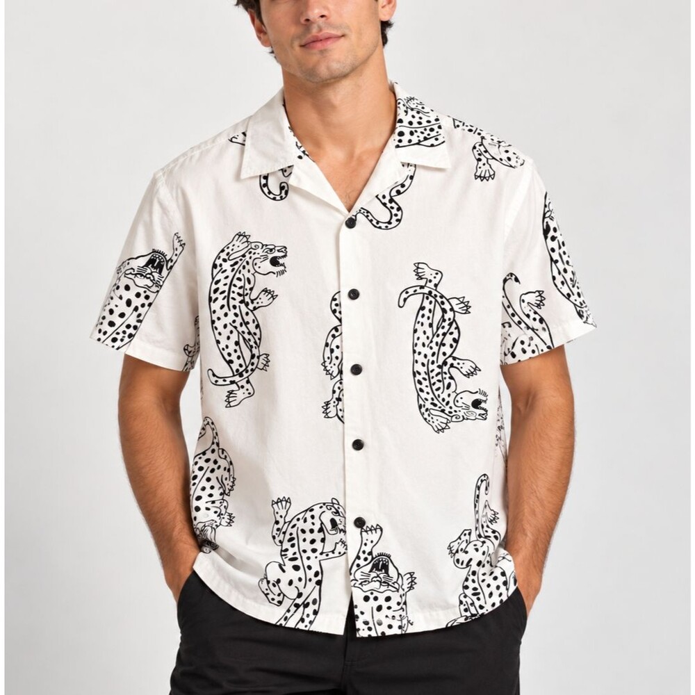 Straight to Hell Men's Cheetah Boogie Short Sleeve Button Up Shirt Size Medium
